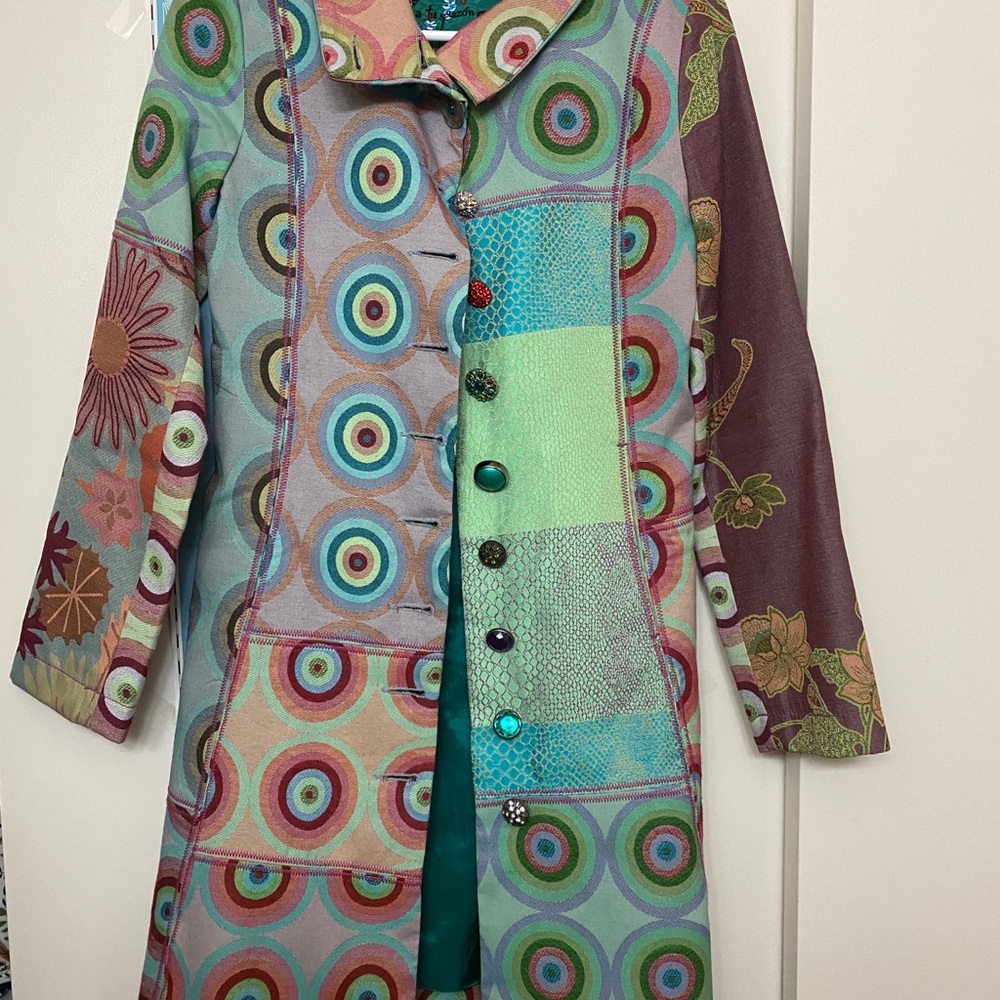 GORGEOUS RARE Desigual coat